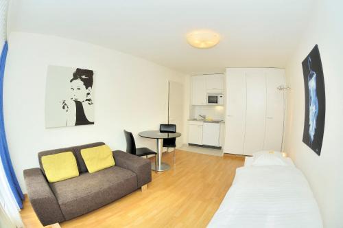 District 6 Apartment | Studio in the heart of Zurich - Crown 35