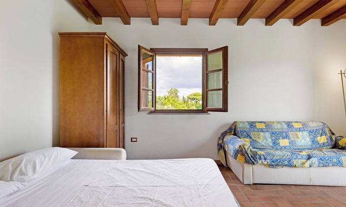 Montopoli in Val d'Arno Apartment | Studio Apartment 'Numero 3' with Shared Garden and Air Conditioning