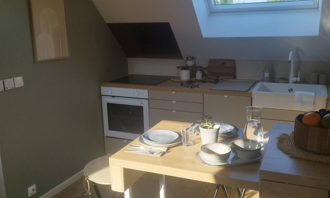 Longueil-Sainte-Marie Condo | Studio L'Escale - Garden-Home cinema-Hanging net