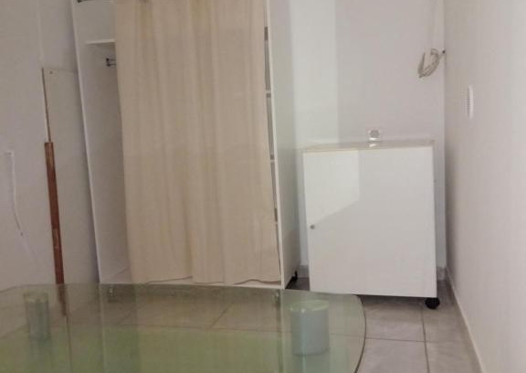 Pezenas Apartment | Studio meublé