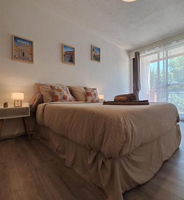 Costieres Apartment | studio Nimes capouchiné parking et balcon proche centre