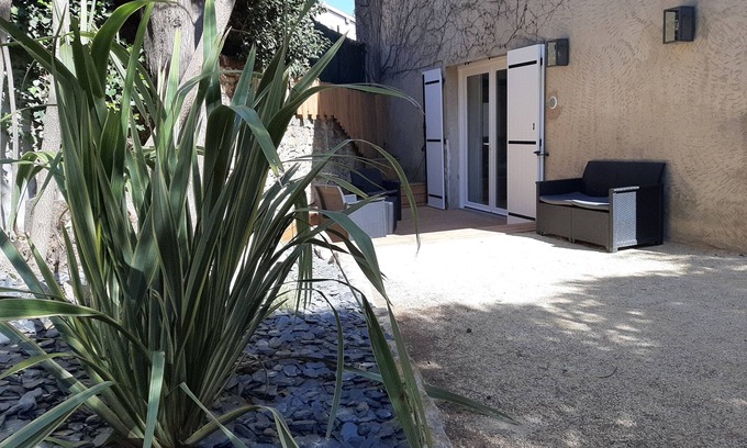 Grezieu-la-Varenne Apartment | Studio Renove RDC Terrasse + Exterieur Paysage