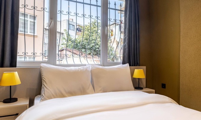 Fatih Apartment | Studio Room 6 min to Yedikule Fortress in Fatih