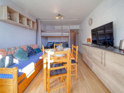 Le Corbier Apartment | Studio Soyouz Vanguard-102 by Interhome