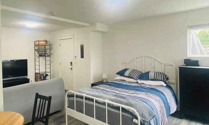 Port Coquitlam House | Studio suite