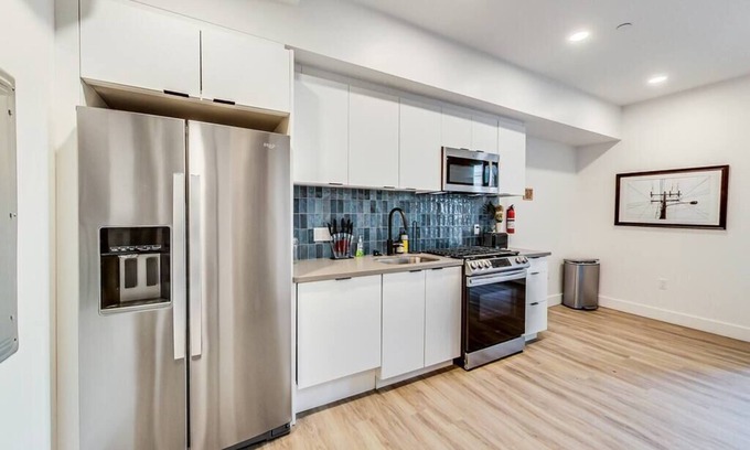 Hoover - Foster Apartment | Studio Suite Close to Downtown