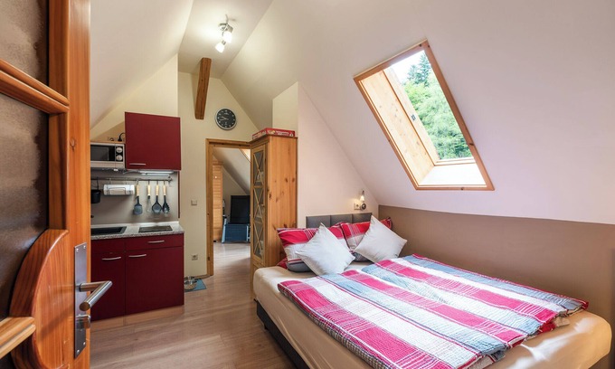 Enzklosterle Apartment | Studio 'Tannenwipfel, 40sqm' with Mountain View, Private Garden and Wi-Fi