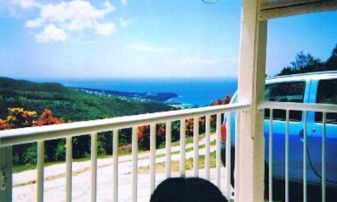 Deshaies Apartment | Studio with terrace full of charm with panoramic view on mountain and sea.