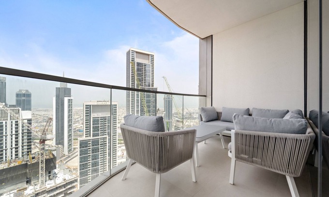 Downtown Dubai Apartment | Stunning 2BR Apt with 2 Balconies in Downtown