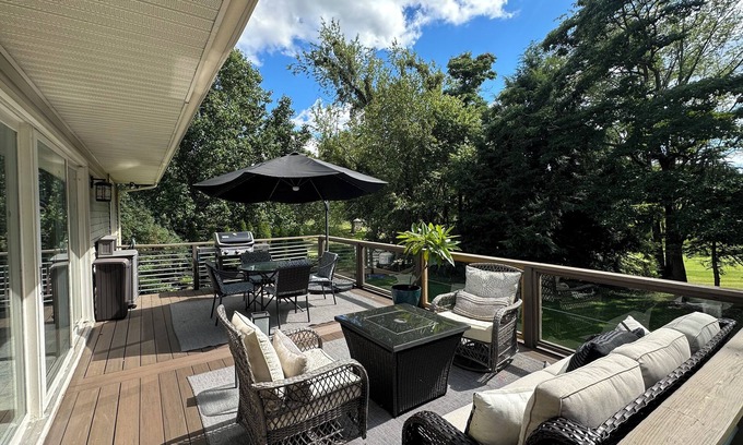 Granger House | Stunning 4-Bedroom Golf Course Retreat with Scenic Fairway Views Near Notre Dame