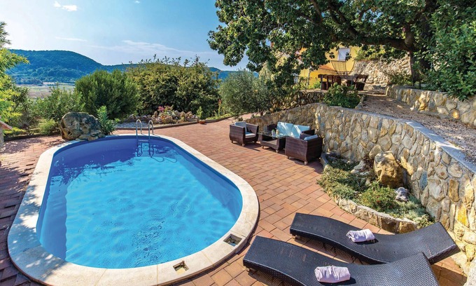 Supetarska Draga Apartment | Stunning apartment in Supetarska Draga