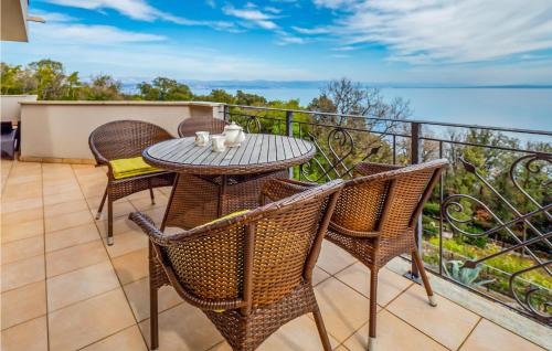 Donji Kraj Apartment | Stunning Apartment In Moscenicka Draga