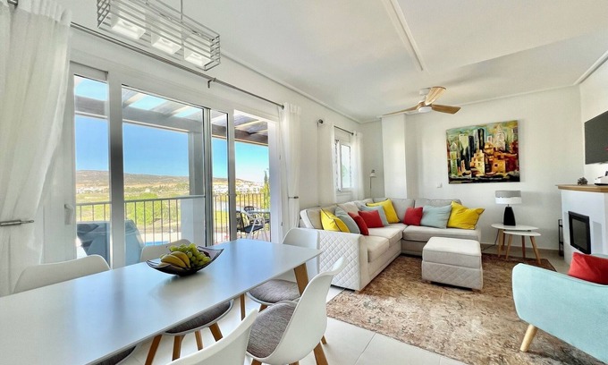 Jeronimo y Avileses y Balsicas de Arriba Apartment | Stunning apartment with lovely pool and golf views