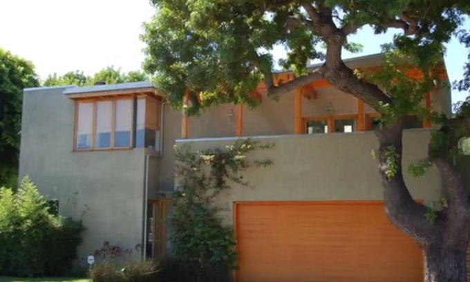 Sunset Park House | Stunning architectural Santa Monica home.