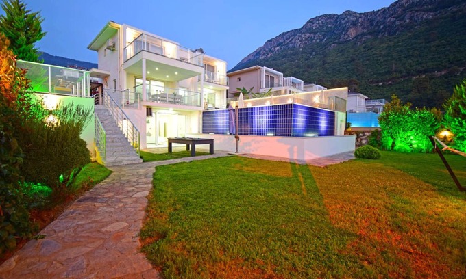 Oludeniz Villa | Stunning, centrally located, 4 bedroom(All En-suite Bathrooms), Private villa