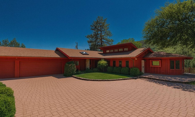 Sedona House | Stunning Creekside Views 3 Bed, 2 Bath, Private Retreat