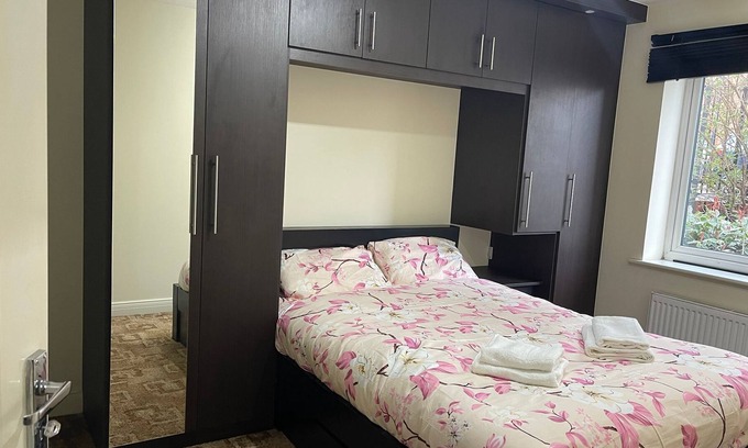 Uxbridge North Apartment | Stunning Double Room walking distance to Uxbridge Town Center
