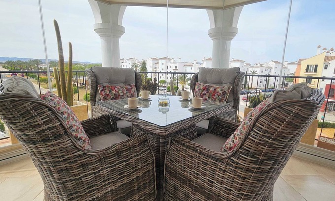 Roldan Apartment | Stunning and stylish 1 bed apartment TR231LT