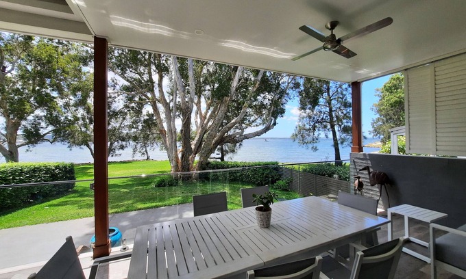 Soldiers Point House | Stunning Family Waterfront Getaway - Soldiers Point