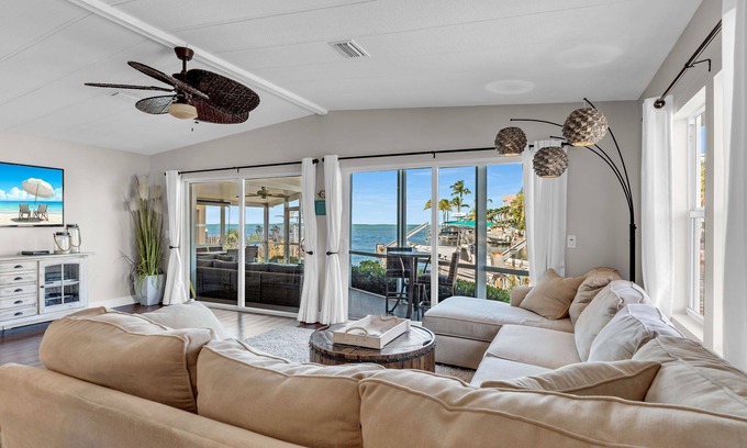 Tavernier House | Stunning Hammer Point Home with Dockage and Bay Views