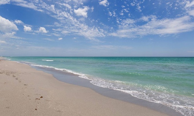 Venice House | STUNNING Heated Pool Home in Amenity Rich Stoneybrook! Beaches-Golfing-Dining-&
