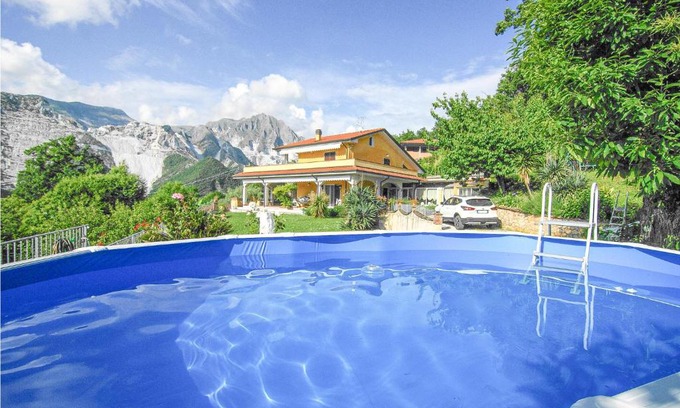 Carrara House | Stunning Home In Codena