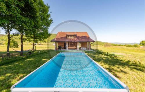 Gospic House | Stunning Home In Prvan Selo With Sauna