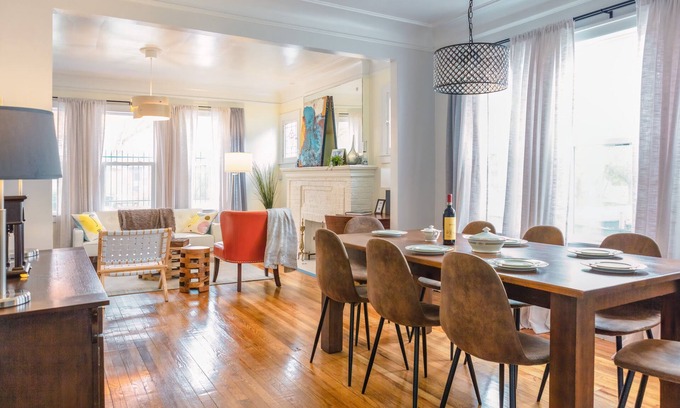 Detroit House | Stunning Home in Uptown Detroit - Sleeps 6, close to everything!
