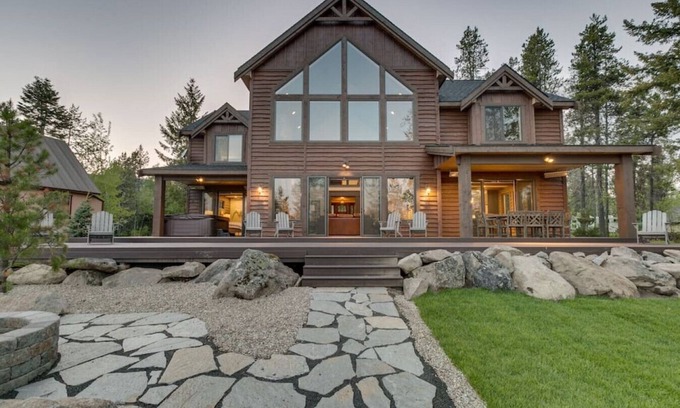 Tamarack Resort Apartment | Stunning Lakeside Paradise, Private Boat Dock, Hot Tub