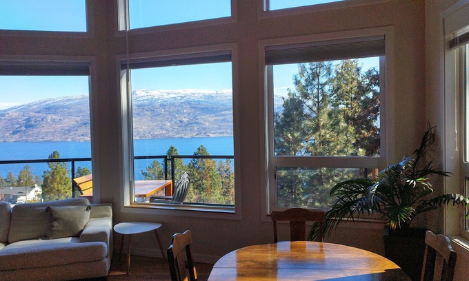 Central Okanagan House | Stunning lakeview chalet in heart of the Okanagan!