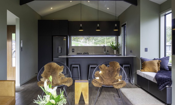 Richmond Cottage | Stunning new architectural tree-house in Richmond, Nelson