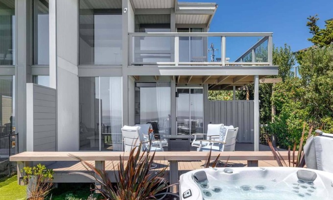 Opal Cliffs House | Stunning Oceanfront - Sunset Magazine Home