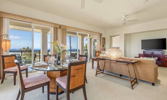 Kamuela Condo | Stunning Oceanview Villa w/Spacious Lanai, AC, Shared Pool & Spa: Kumulani (I-4)