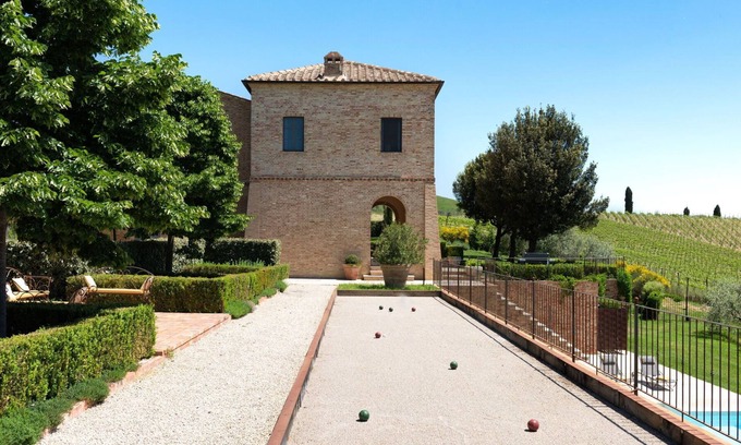 San Giovanni d'Asso Villa | Stunning private villa with A/C, private pool, WIFI, TV, patio, panoramic view, close to Montalcino