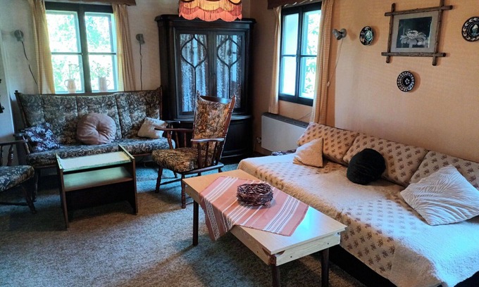 Smrzovka Villa | Stunning private villa for 12 guests with TV, pets allowed and parking