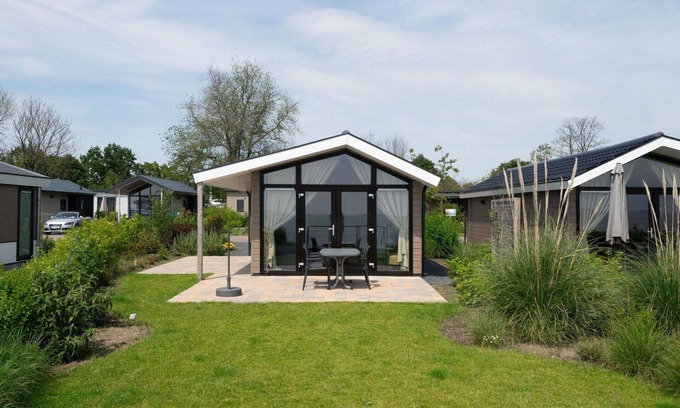 Enkhuizen House | Stunning private villa for 4 people with WIFI, TV and terrace