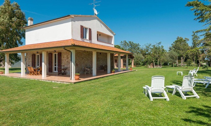 Grosseto Villa | Stunning private villa for 6 people with WIFI, TV and terrace