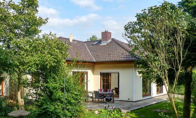 Murchin House | Stunning private villa for 6 people with WIFI, TV and terrace