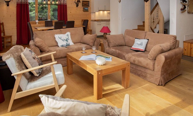 Villars-sur-Ollon House | Stunning private villa for 9 people with WIFI, TV and patio