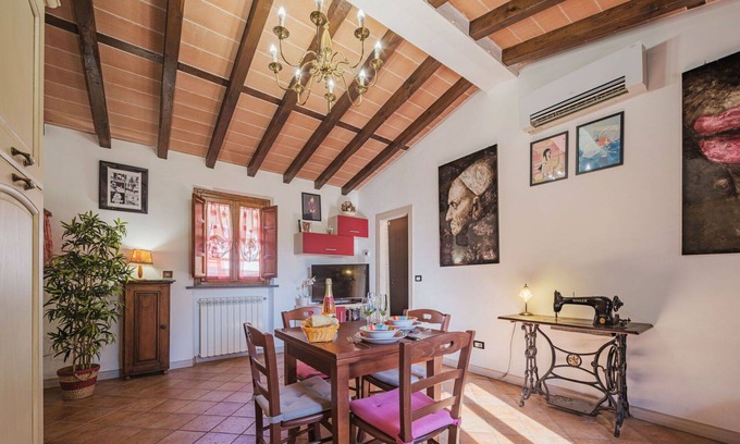 Vicopelago House | Stunning private villa for 4 guests with A/C, WIFI, TV, patio and pets allowed