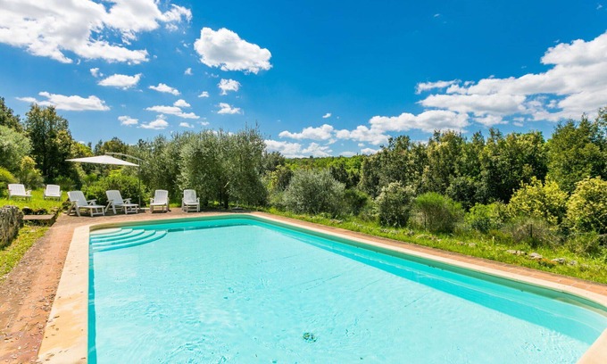 Siena House | Stunning private villa for 8 guests with WIFI, private pool, TV and patio