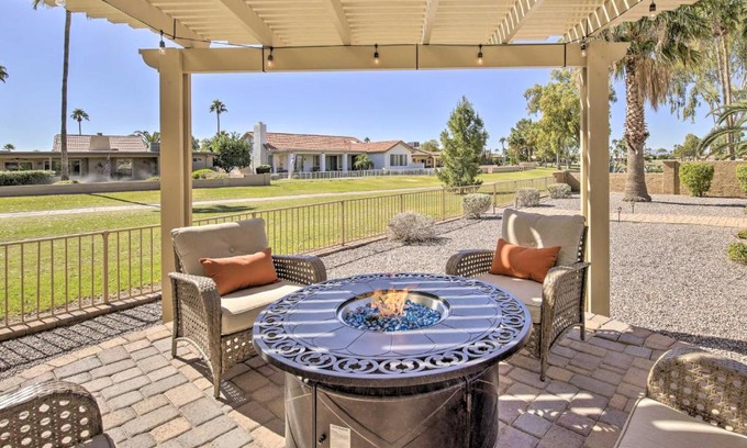 Cottonwood House | Stunning Sun Lakes Retreat Less Than 1 Mi to Golfing!