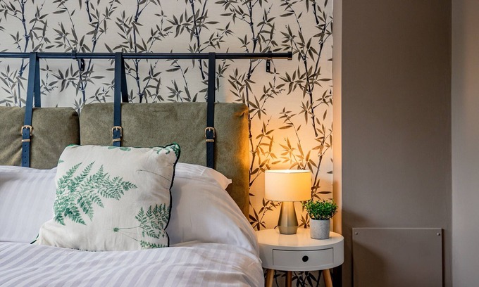 Worcester House | Stunning Two Bedroom House Hales Orchard Worcester
