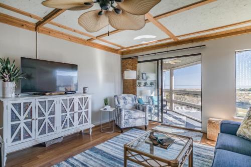 Oceanmarsh Subdivision House | Stunning Views - Pool and Ocean Views - Harbor Island Beach House