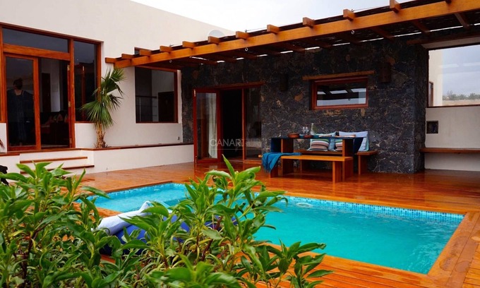 Pajara Apartment | Stunning Villa Sant Luis with Heated Pool, Close to Playa de Ugán in