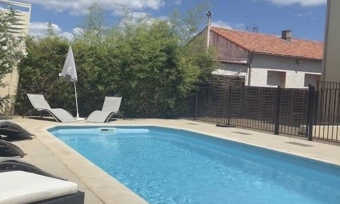 Marseillan Villa | Stunning villa with a pool - Just a 5 minute walk from the Old Town and Port
