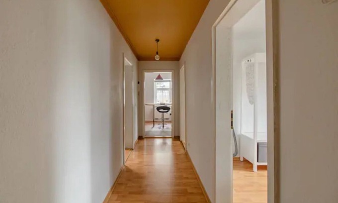 Gruna Apartment | Stylisches 2R Apartment | Großer Garten | Parken