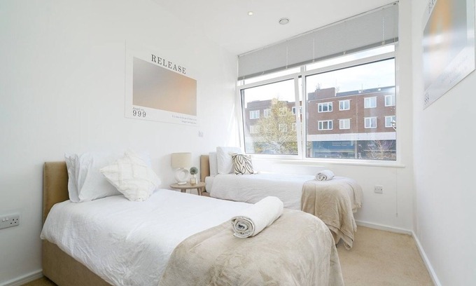 Hemel Hempstead Apartment | Stylish 1-Bed | Hemel Centre
