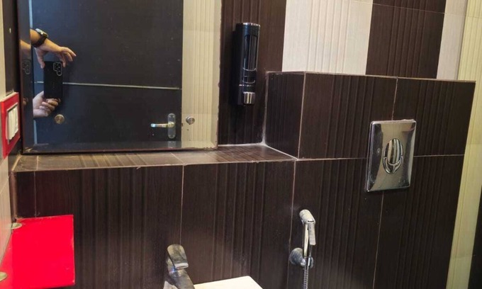 Electronics City Apartment | Stylish 1-bedroom apartment in Bangalore