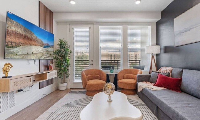 Downtown Salt Lake City Apartment | Stylish 1BR w/Gym, Walk to Temple Square